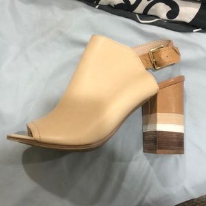 SOLD-Aldo Peep Toe Leather Block Heel